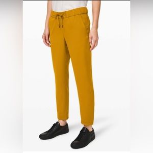 Lululemon On The Fly 7/8 pants
